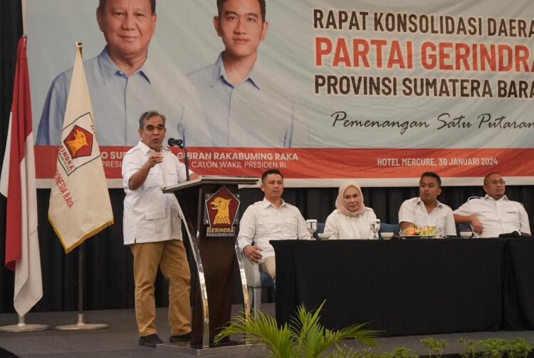 Muzani Tegaskan Masyarakat Sumbar Tidak Tinggalkan Prabowo
