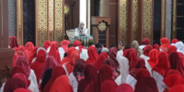Hijrah Tak Sekadar Seremoni, TP PKK Cimahi Hadirkan Senyum Anak Yatim dan Semangat Lansia